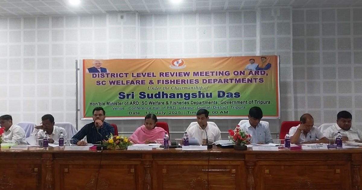 কেন্দ্রীয় ও রাজ্য সরকারের প্রকল্পগুলি সুবিধাভোগীদের কাছে সঠিক সময়ে পৌঁছে দিতে হবে : মন্ত্রী সুধাংশু দাস