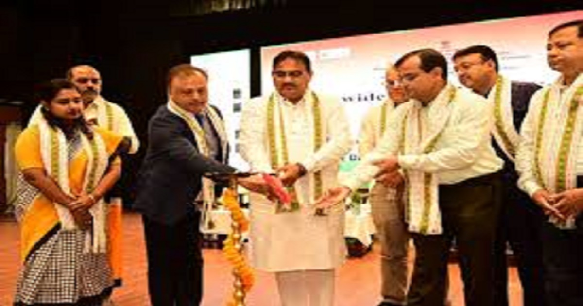 প্রধানমন্ত্রী নরেন্দ্র মোদি ডিজিট্যাল ভারত গড়ার লক্ষ্যে এগিয়ে চলেছেন : অর্থমন্ত্রী