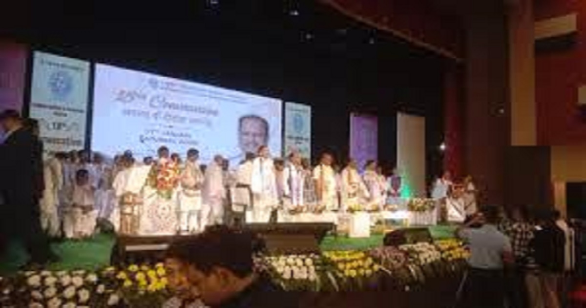 সমাবর্তন হলো শৃঙ্খলা, অধ্যবসায় ও চরিত্র গঠনের প্রকাশ্য স্বীকৃতি : রাজ্যপাল