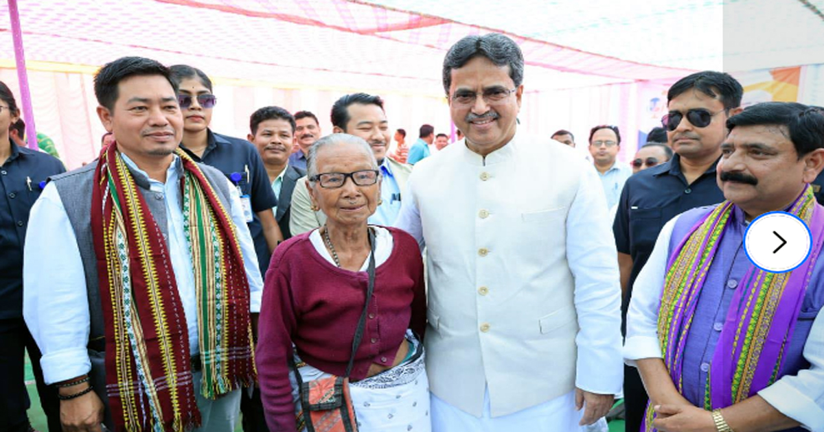 CM listens to ‘Man Ki baat’ of PM with party leaders in Mandai, good response