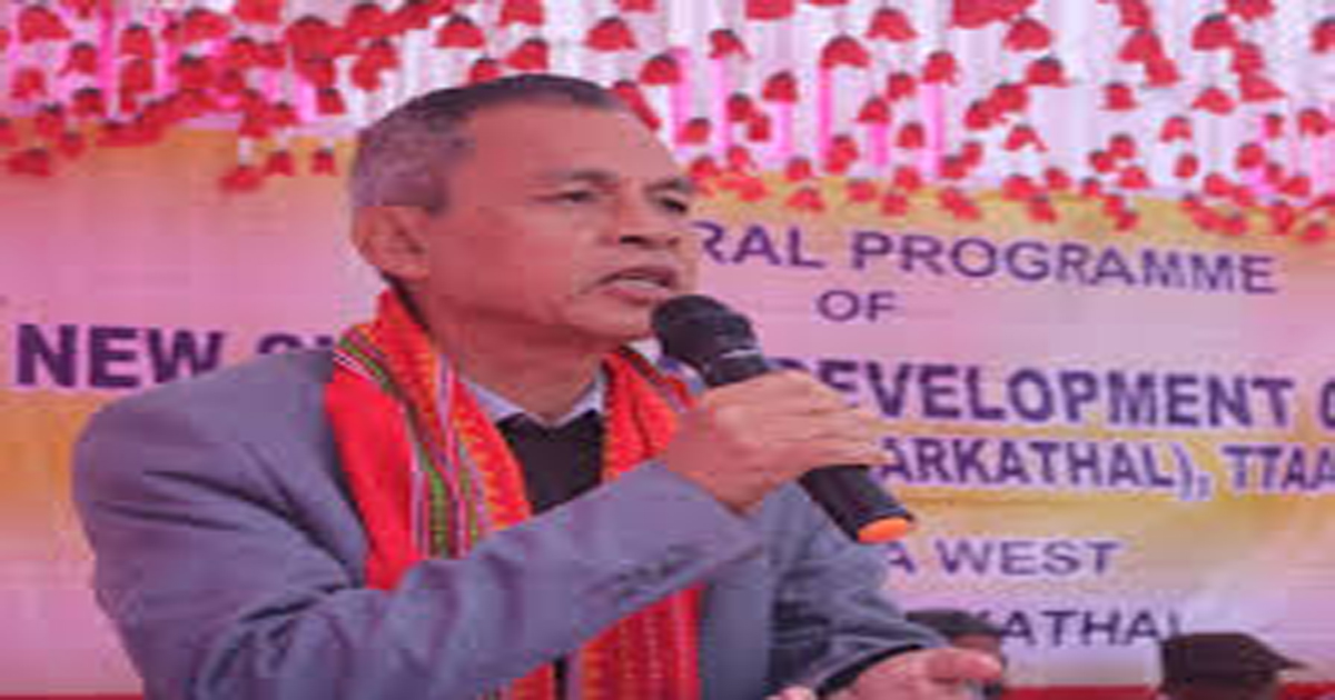 MLA Ranjit Debbarma submits memorandum to governor , urging discussion on ADC fund issue and tribal development