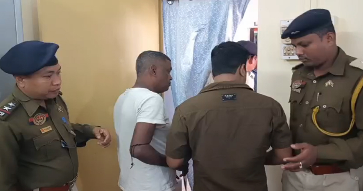 Tripura floating on contraband drugs and cough syrup , two arrested