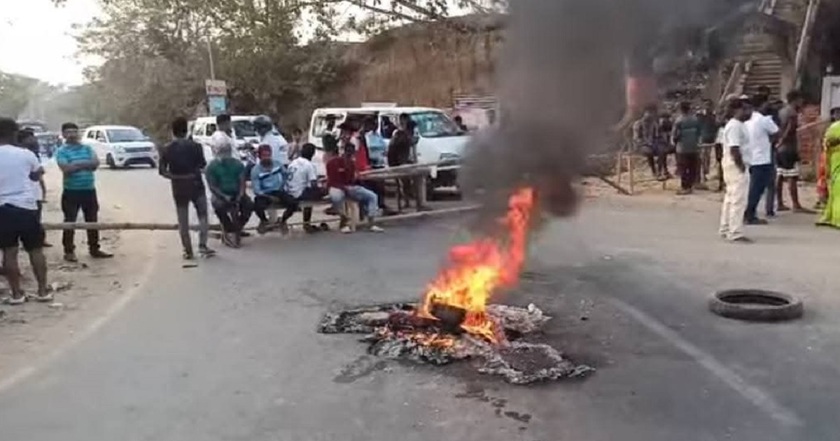 False Rumours Trigger Road Blockade in Boxanagar,  Protest Withdrawn After SDPO Promises Investigation