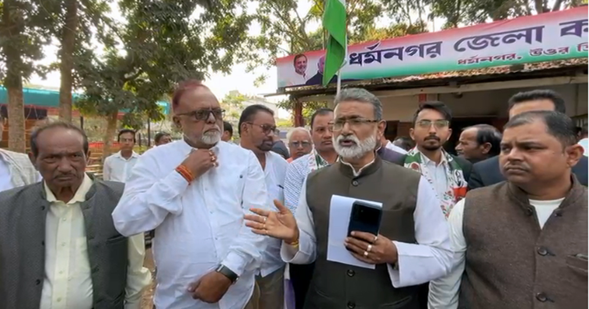 Two advocates and a former panchayat member of CPI (M) join Congress in Dharma Nagar