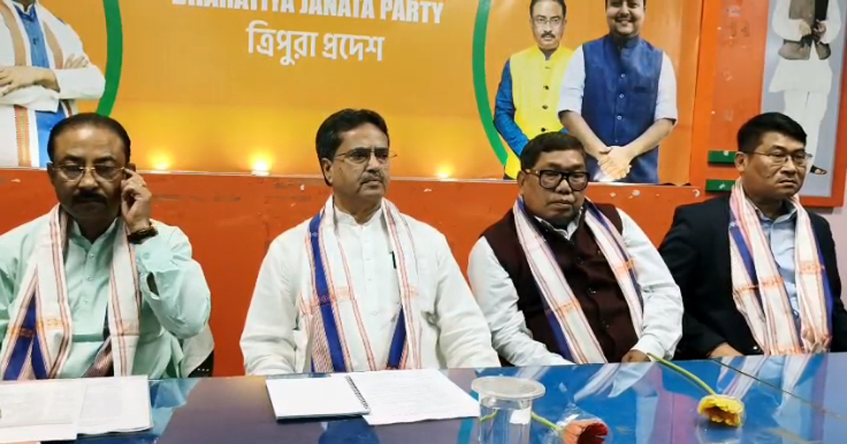 CM presides over crucial state level meeting of the tribal front ‘Jana Jati Morcha’