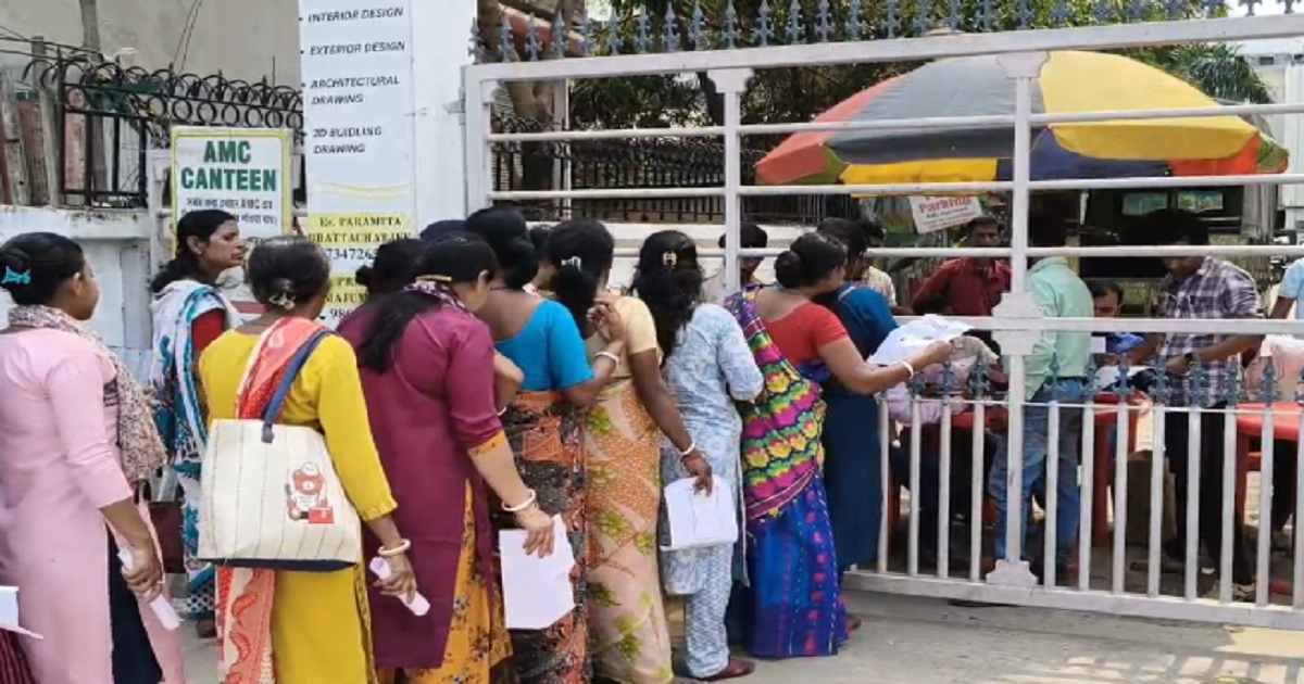 Tension Erupts at Agartala Children’s Park Over ~`Chaitra Fair~` Stall Token Distribution