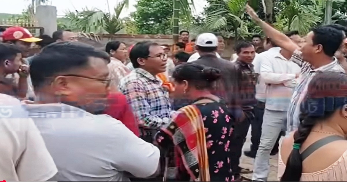 Allegations Rock Tipra Motha: MLA Swapna Debbarma Accused of Secret BJP Links, Faces Protest in Mandai