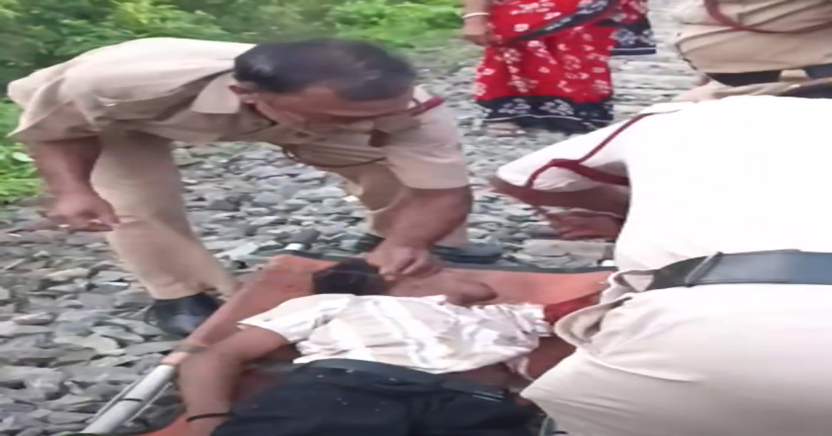 Two unnatural deaths : youth jumps to death from running train , Mason electrocuted