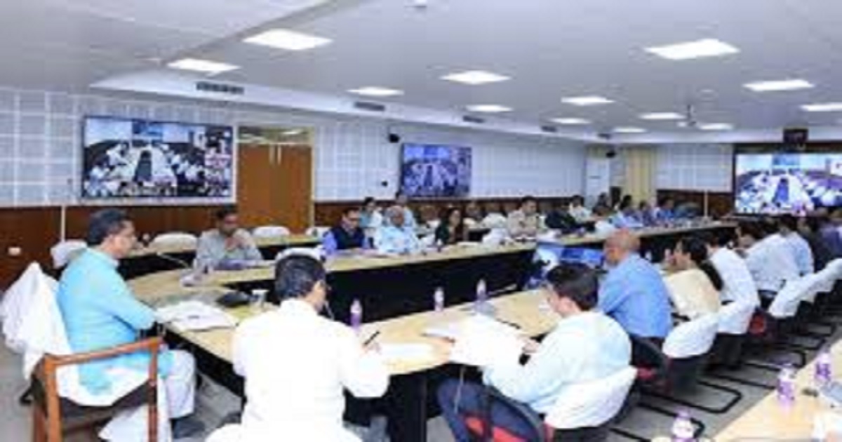 Tripura CM Dr Manik Saha Directs Officials to Ensure Congestion Free Traffic System and Responsive Governance
